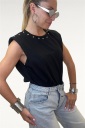 maglia smanicata con borchie boss